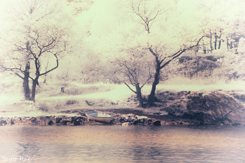Tranquil-Coniston 
 Keywords: uk nw england summer lake water transport infrared