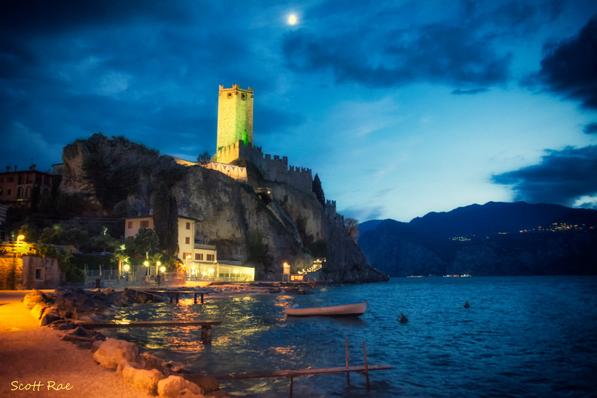 DSC 8213 
 Keywords: Italy Europe lake night water mountains castle world