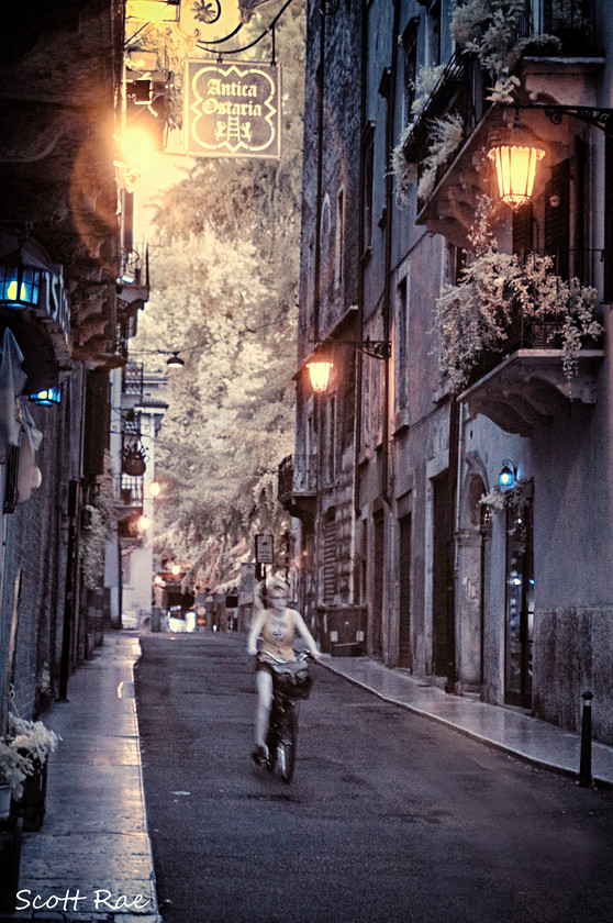 DSC0074 
 Keywords: Italy Europe infrared city people street world